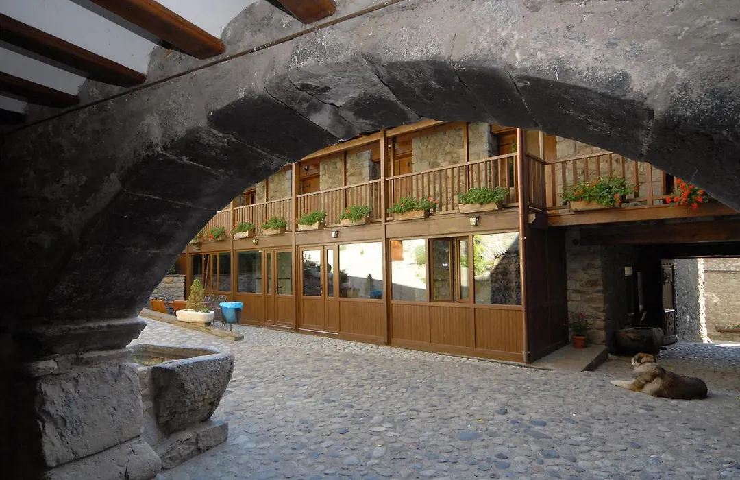Hotel Casa Cornel-1
