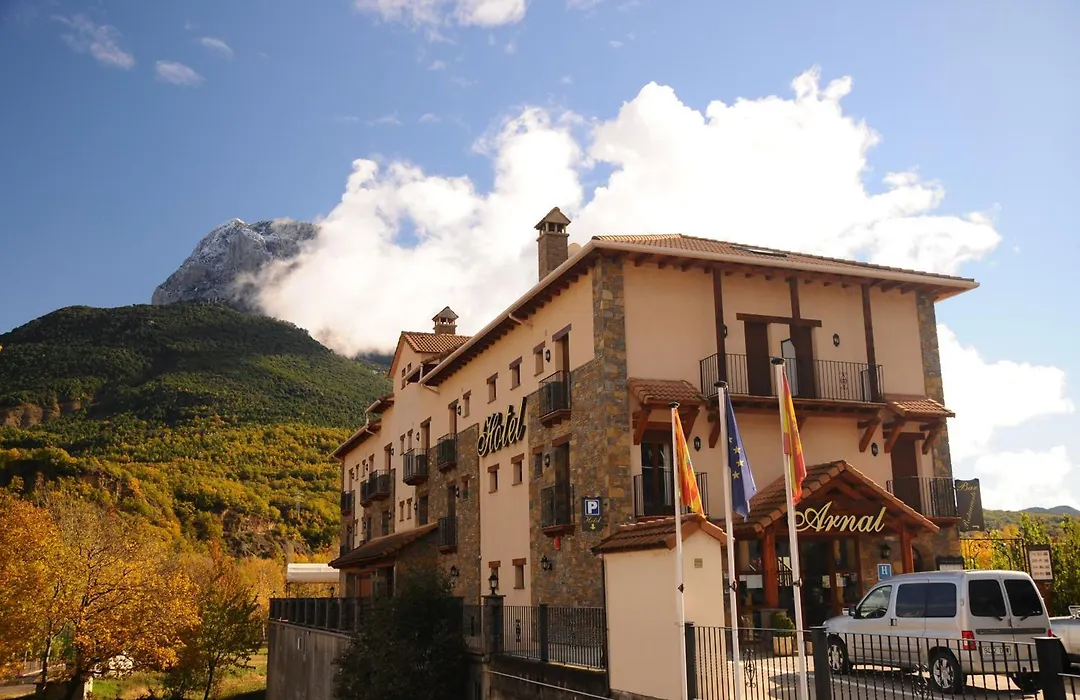 Hotel Arnal-1