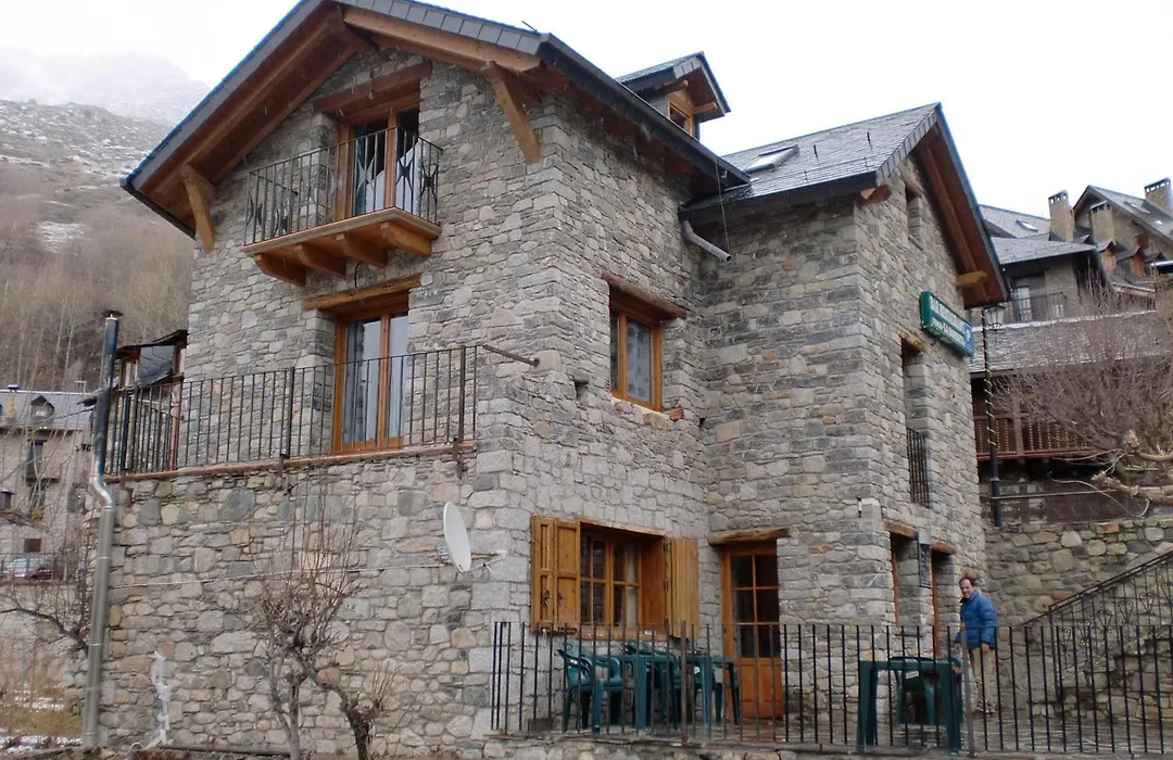 Pensió i Apartaments la Bordeta-1