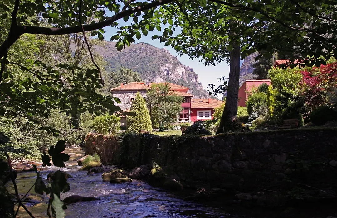 Hotel y AR Palacio Flórez Estrada-1