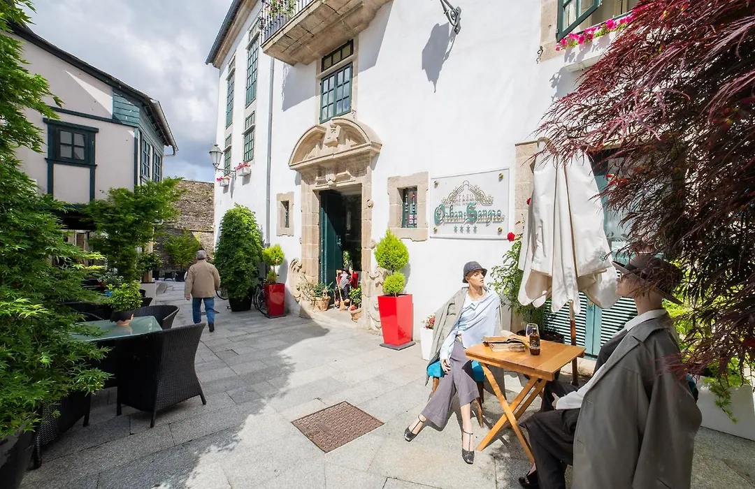Hotel Monumento Pazo de Orbán-1