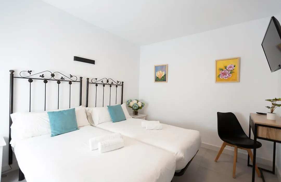 Hotel Mediterráneo by Croma-1