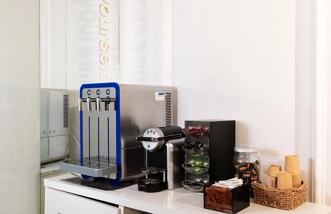 Chic&Basic Born Boutique Hotel-1