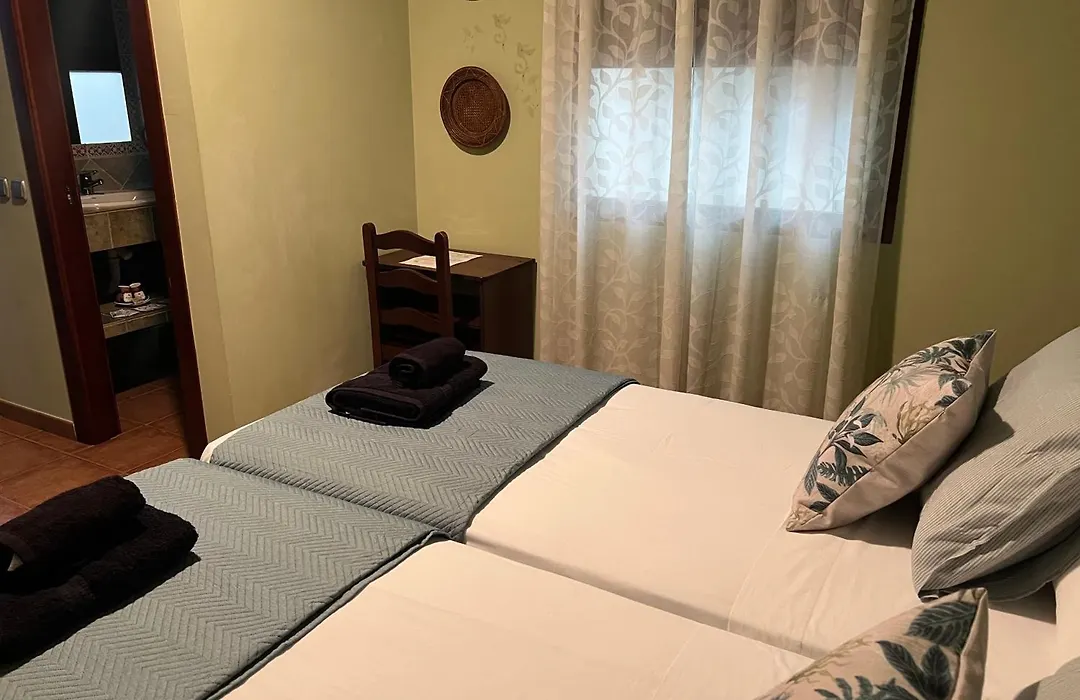 Hostal Trevelez-1