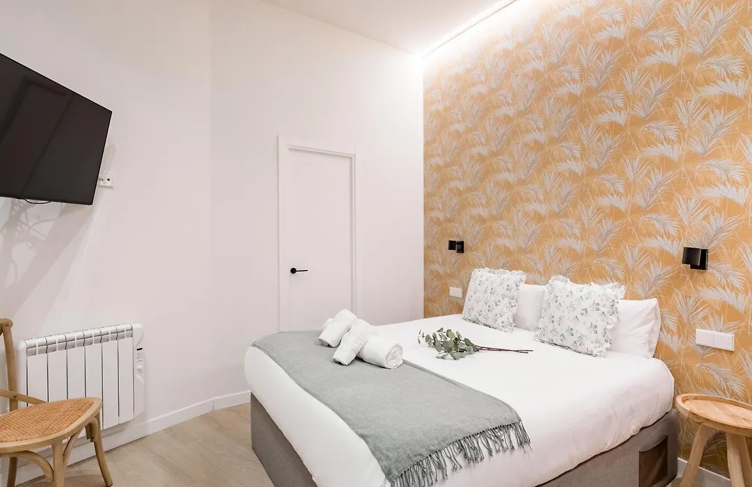 Charming La Almudena-1