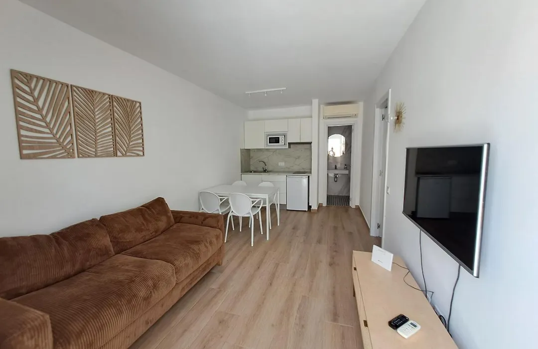 Homeforguest Apartamento 13 Con Terraza Y Piscina En Corralejo-1