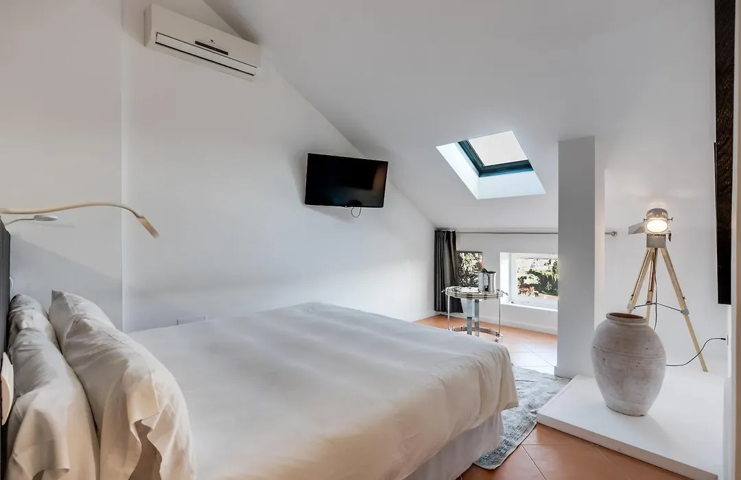 Molo Luxury Suites Puerto Banus-1