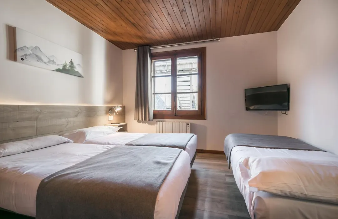 Hotel Snoe Mont Romies-1