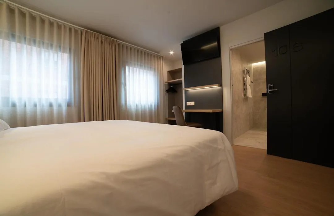 Yoanna Hotel-1