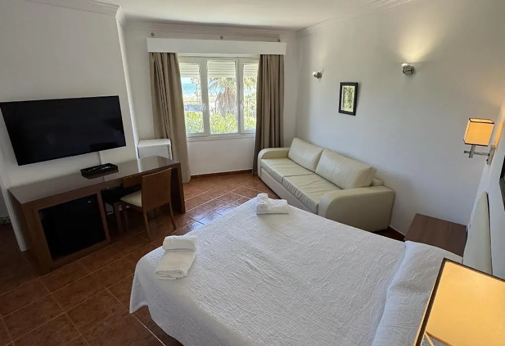 Hotel Las Camelias-1