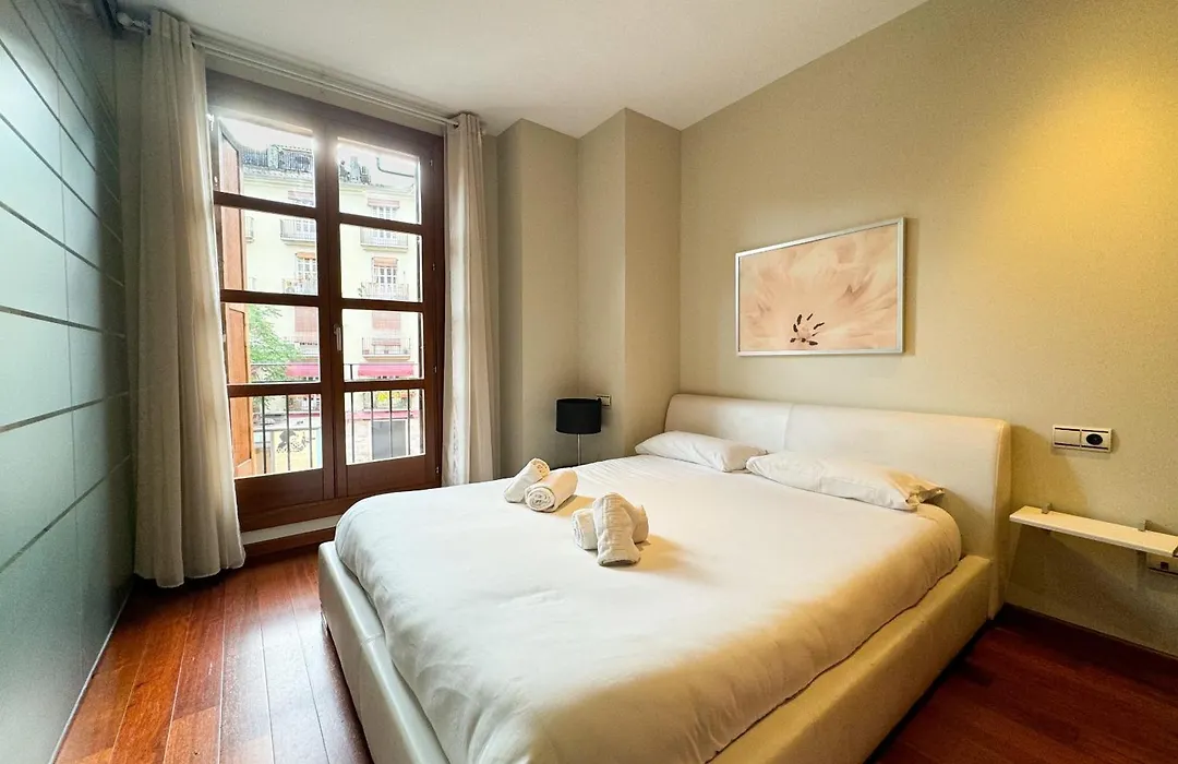 Precioso Apartamento En La Plaza Del Tossal-1