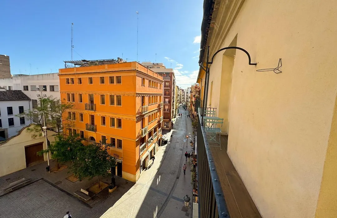 Bonito Apartamento Justo Junto A La Torre De Quart-1