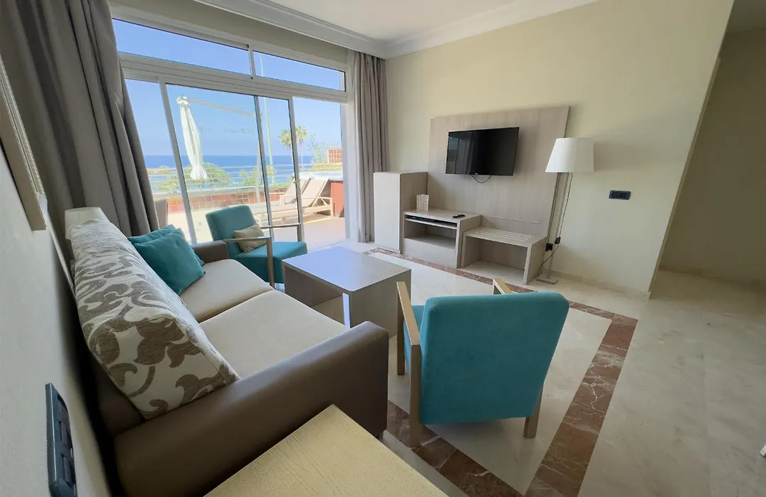 Holiday Club Playa Amadores-1