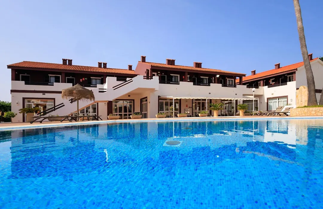 Nuramar Aparthotel-1