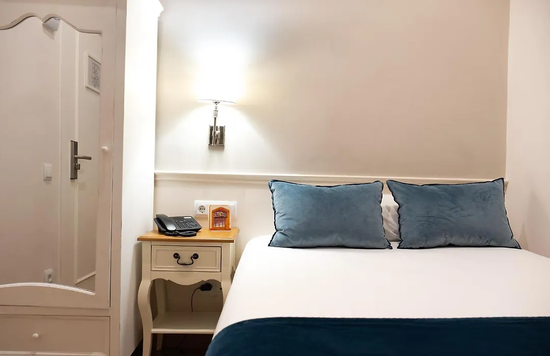 Meson Castilla Atiram Hotels-1