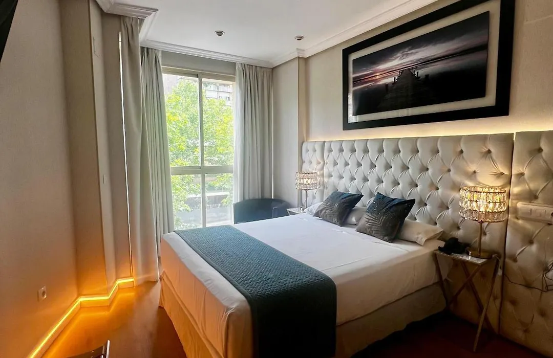 Hotel Suites Feria De Madrid-1
