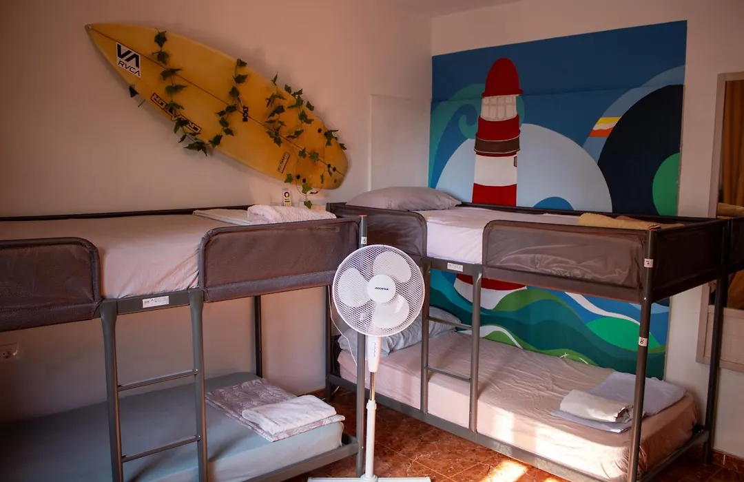 Hostel Banana Surf House-1