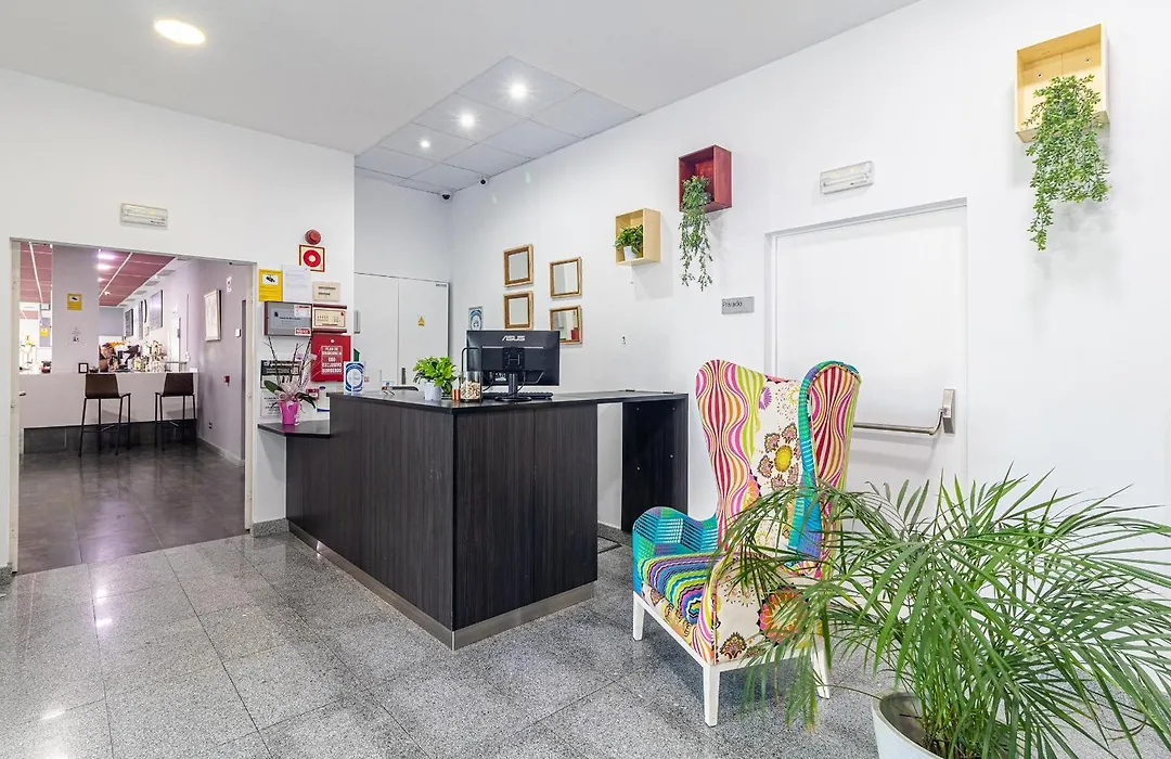 Hotel Abades Via Norte-1