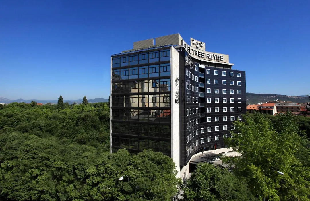 Hotel Tres Reyes Pamplona-1