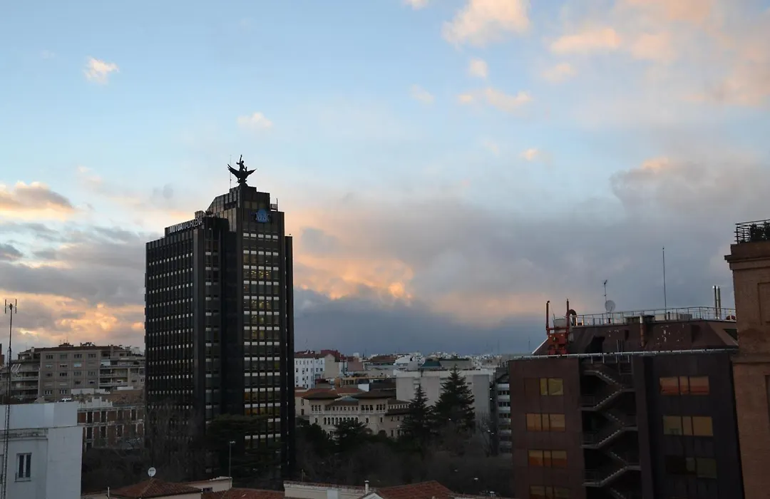 Hotel Serrano-1