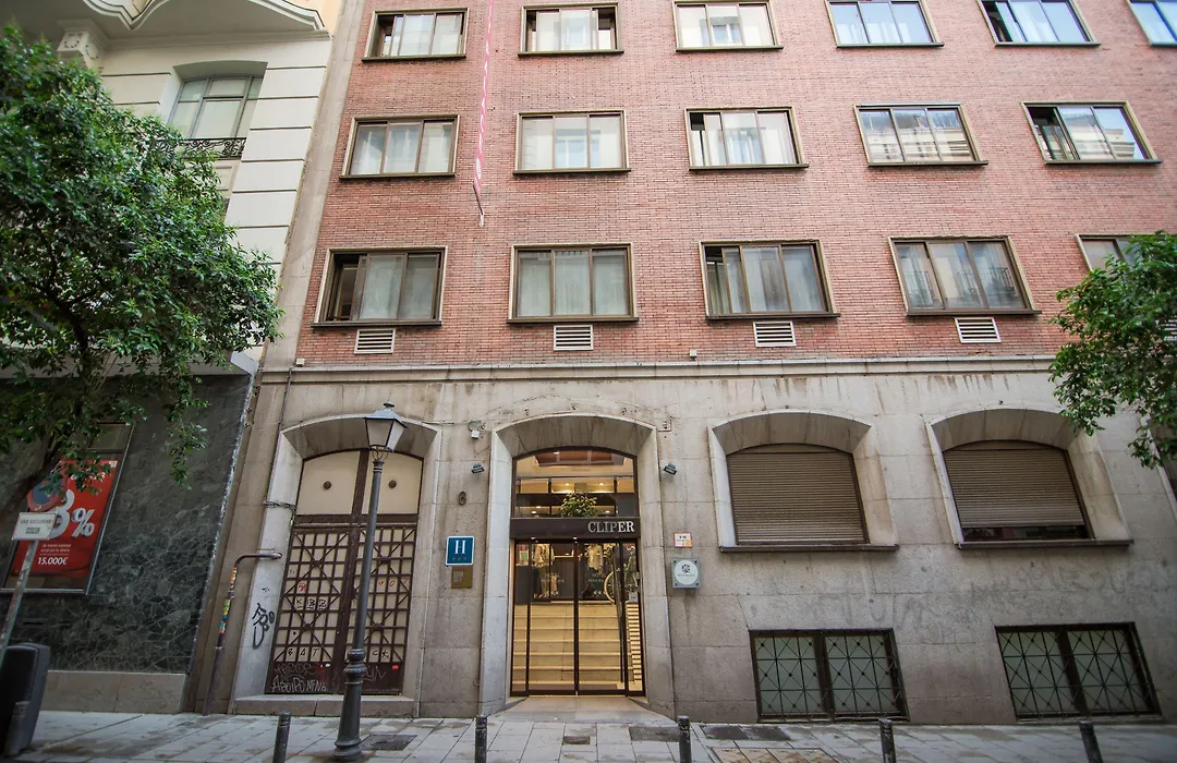 Petit Palace Cliper-Gran Via-1
