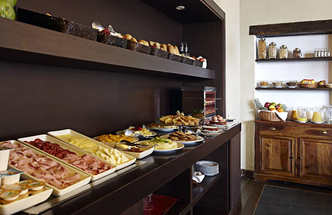 Hotel Maribel-1
