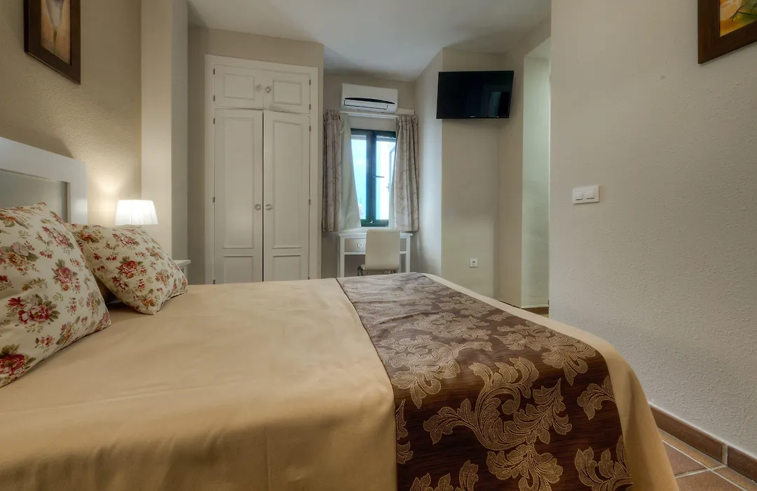 Hotel Dona Lina-1
