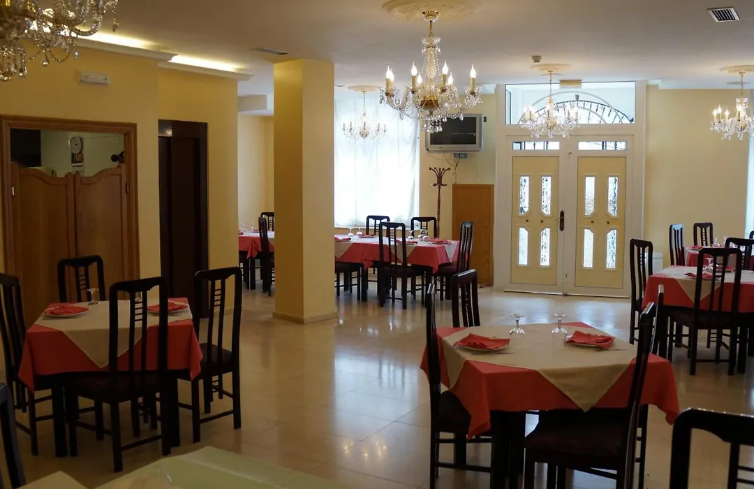 Hotel Larry-1
