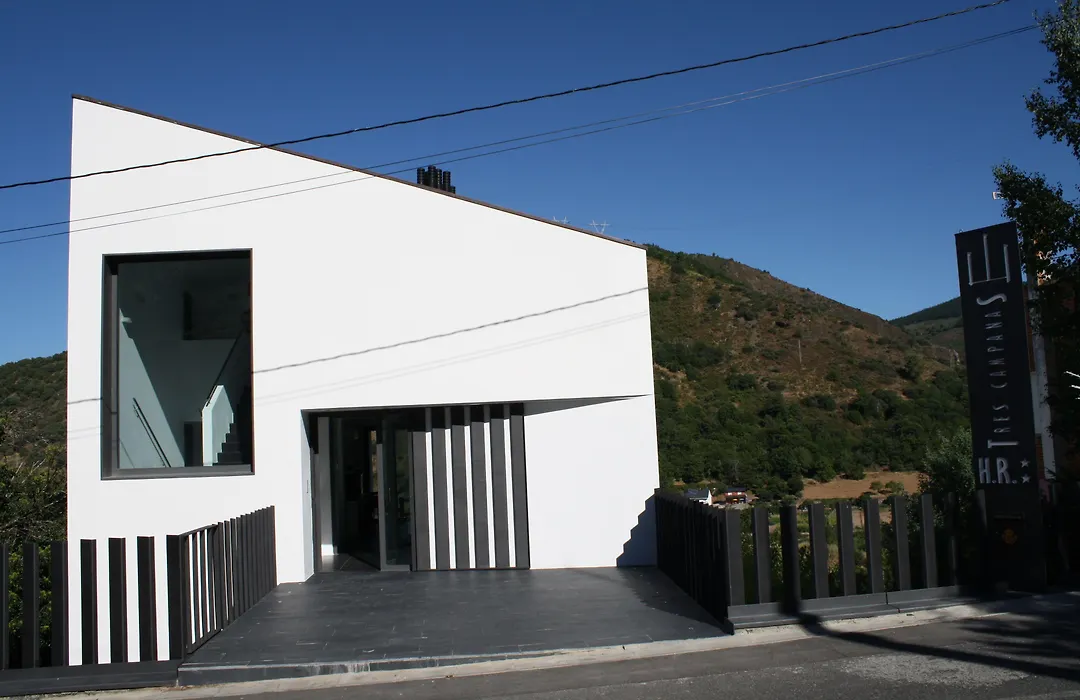 Hostal Tres Campanas-1