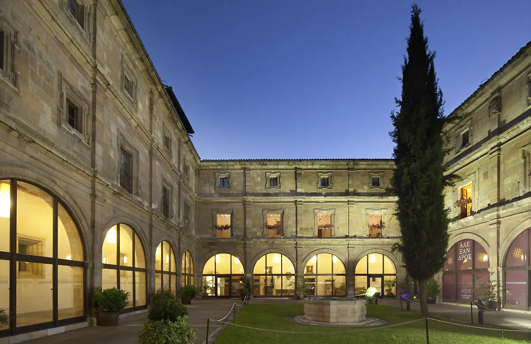 Hotel Real Colegiata San Isidoro-1