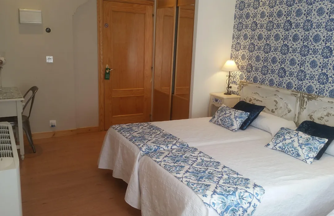 Hosteria Villa de Castro-1