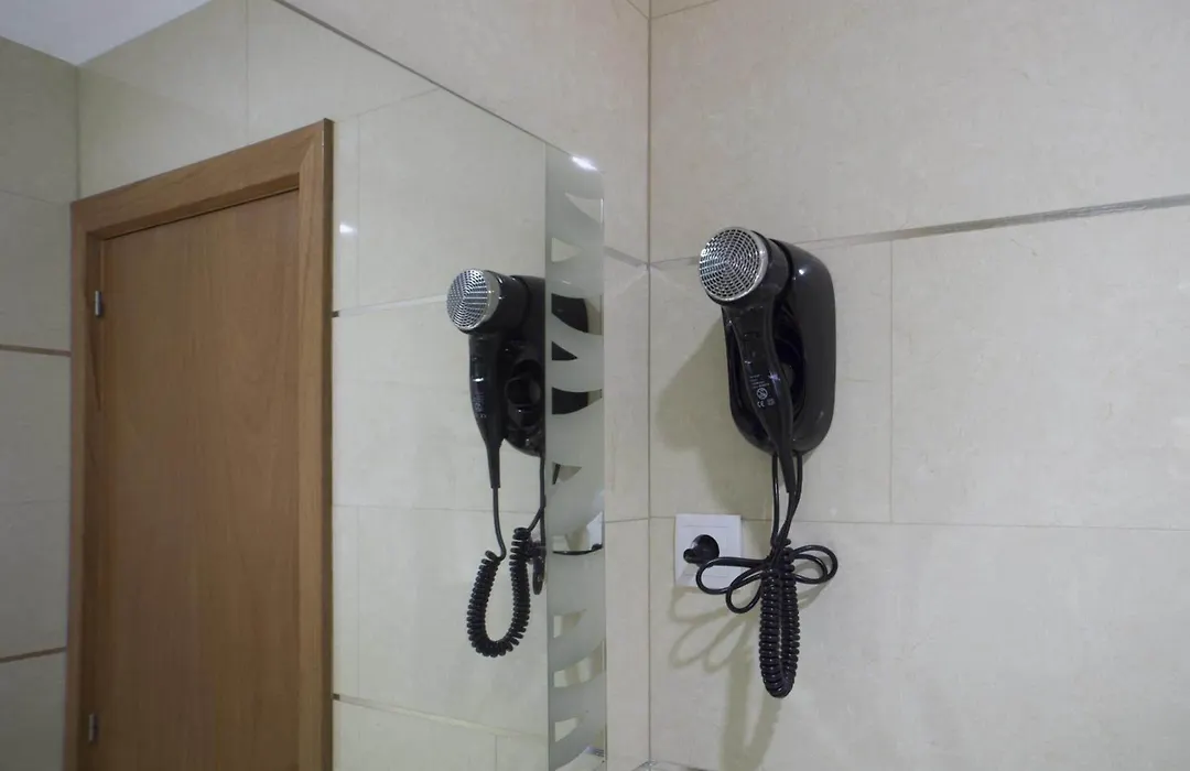 Hostal Drassanes-1