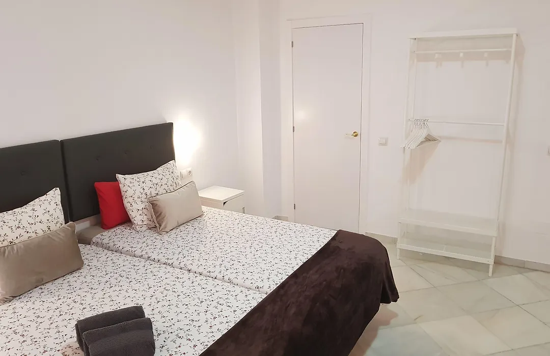 Fan Rooms Duquesa-1
