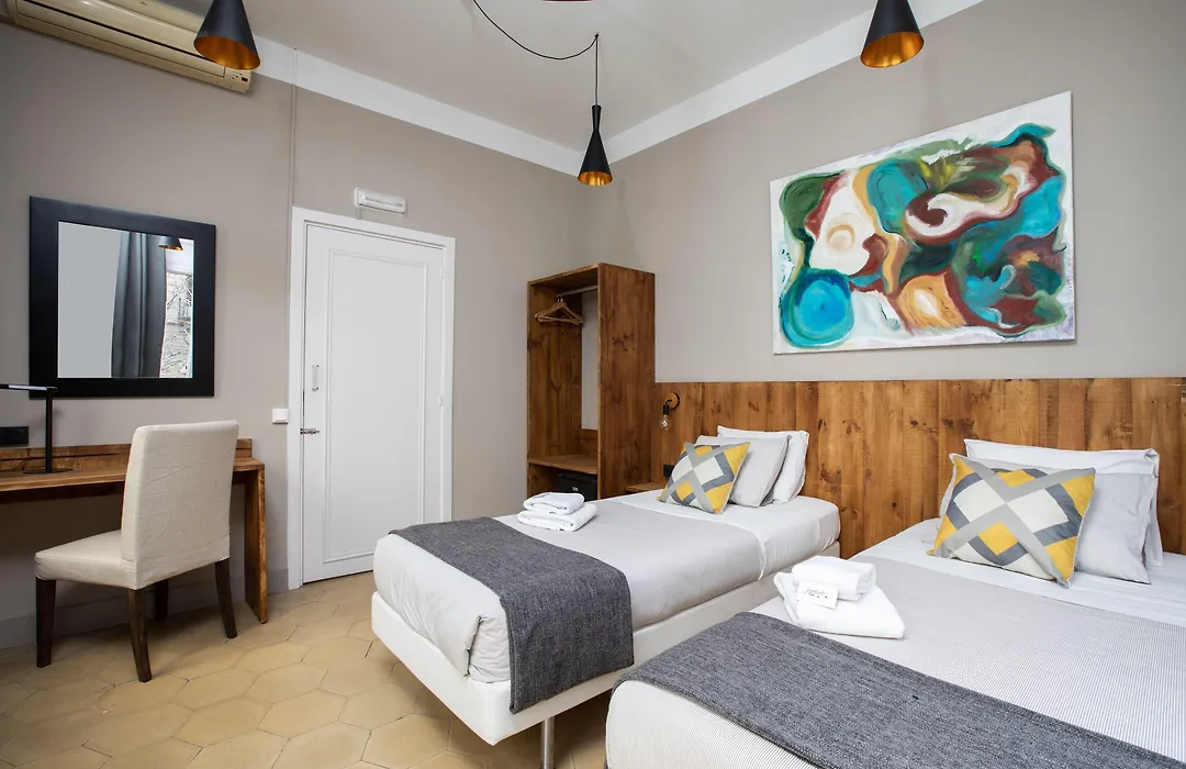 Jardinets Guest House-1