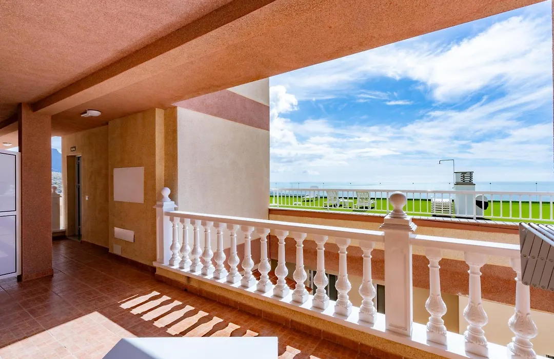 Los Menores Sea View-1