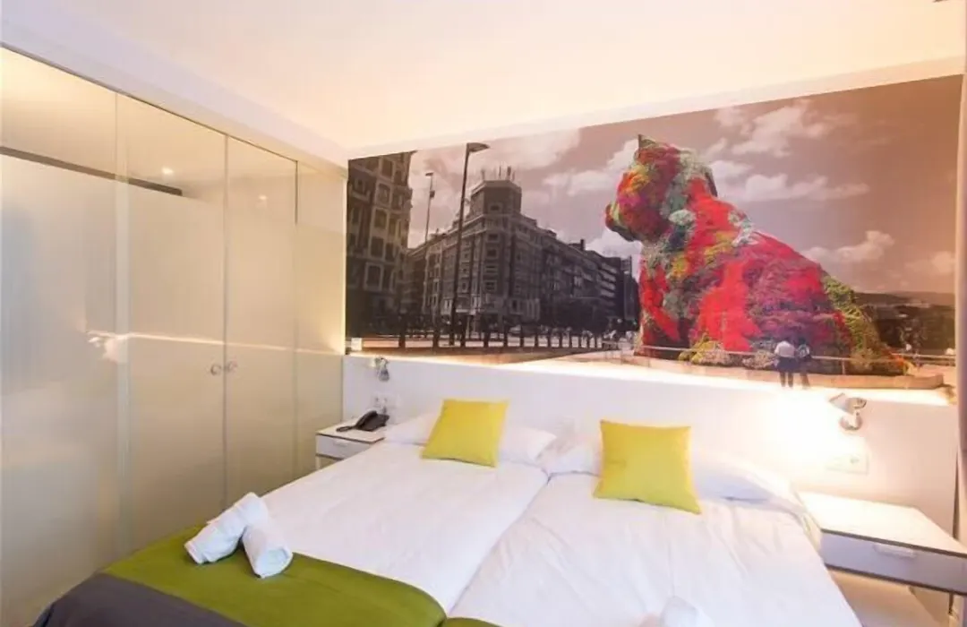 Bilbao City Rooms-1