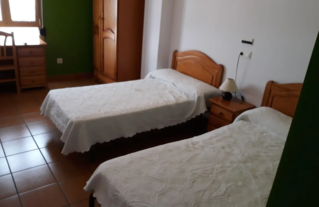 Hostal Ardoi-1
