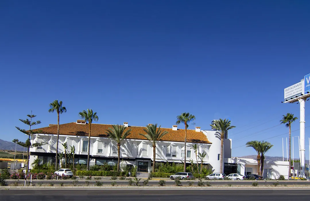 Avent Verahotel-1