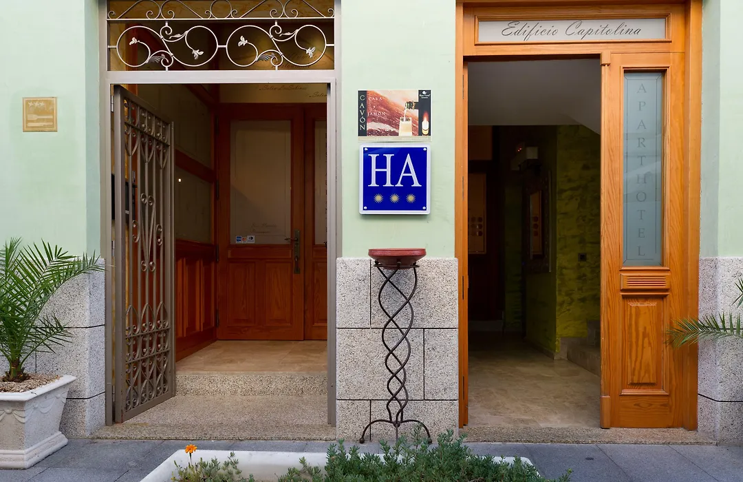 Aparthotel Capitolina-1