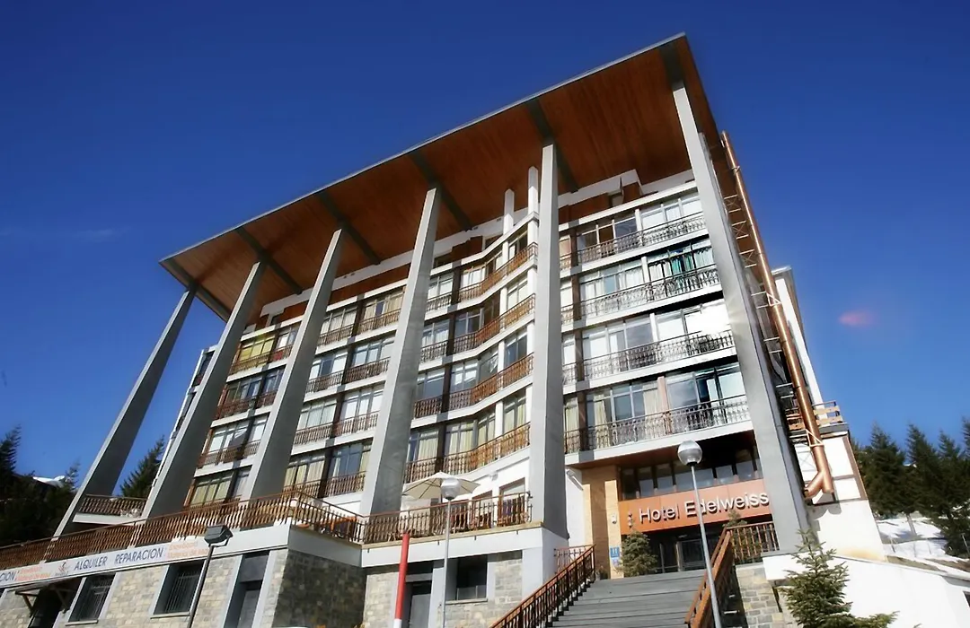 Hotel Edelweiss Candanchu-1