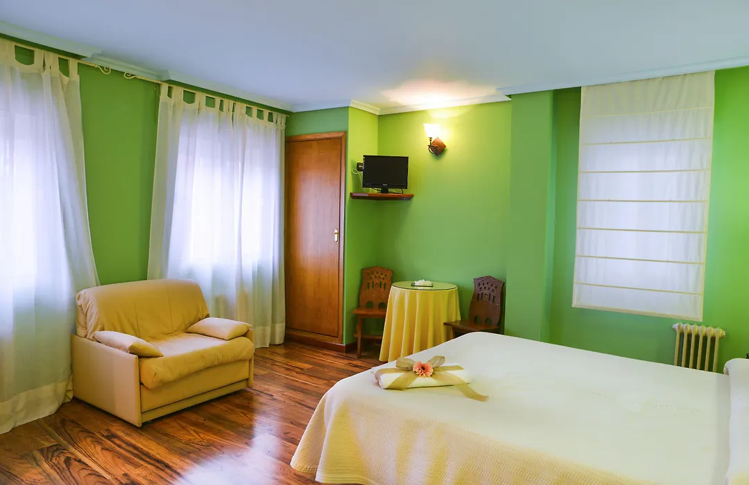 Café Bar Hotel Jefi-1