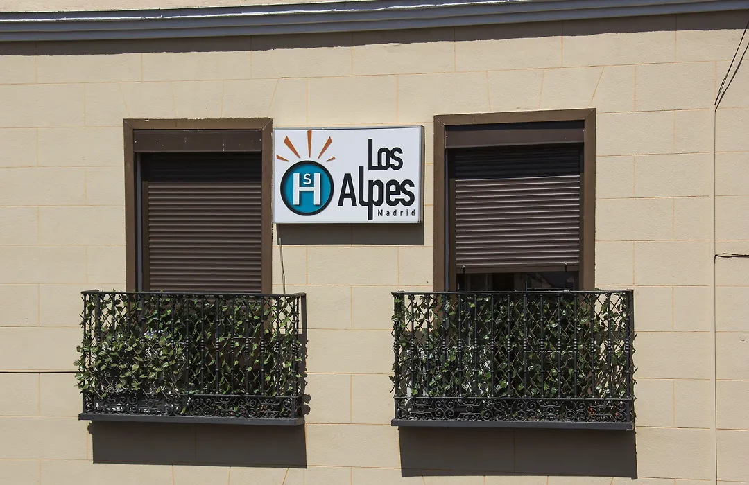 Hostal Los Alpes-1