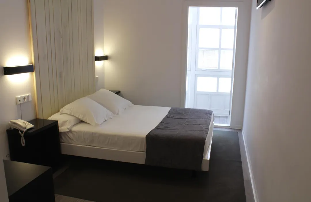 Hotel Lois-1