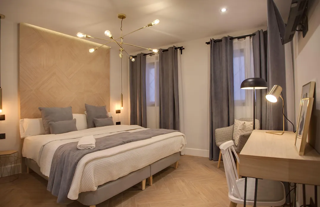 Suites You Soho-1