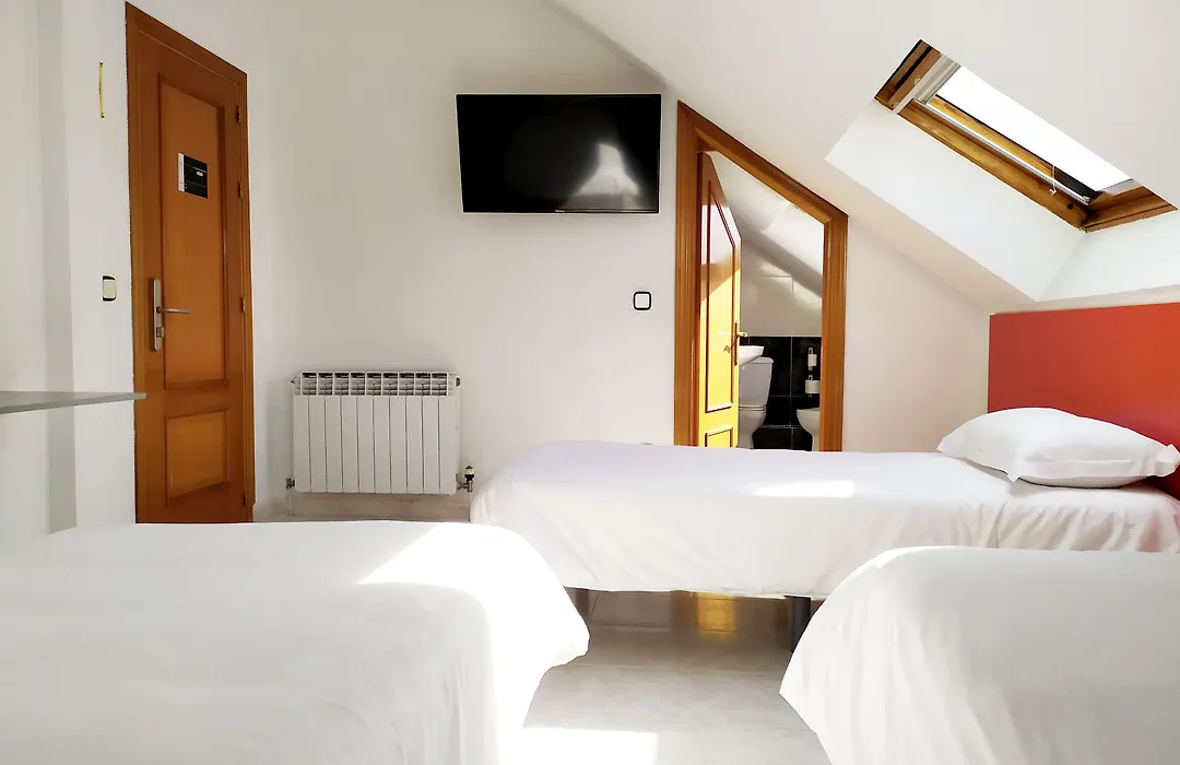 Hostal Lady Ana María-1