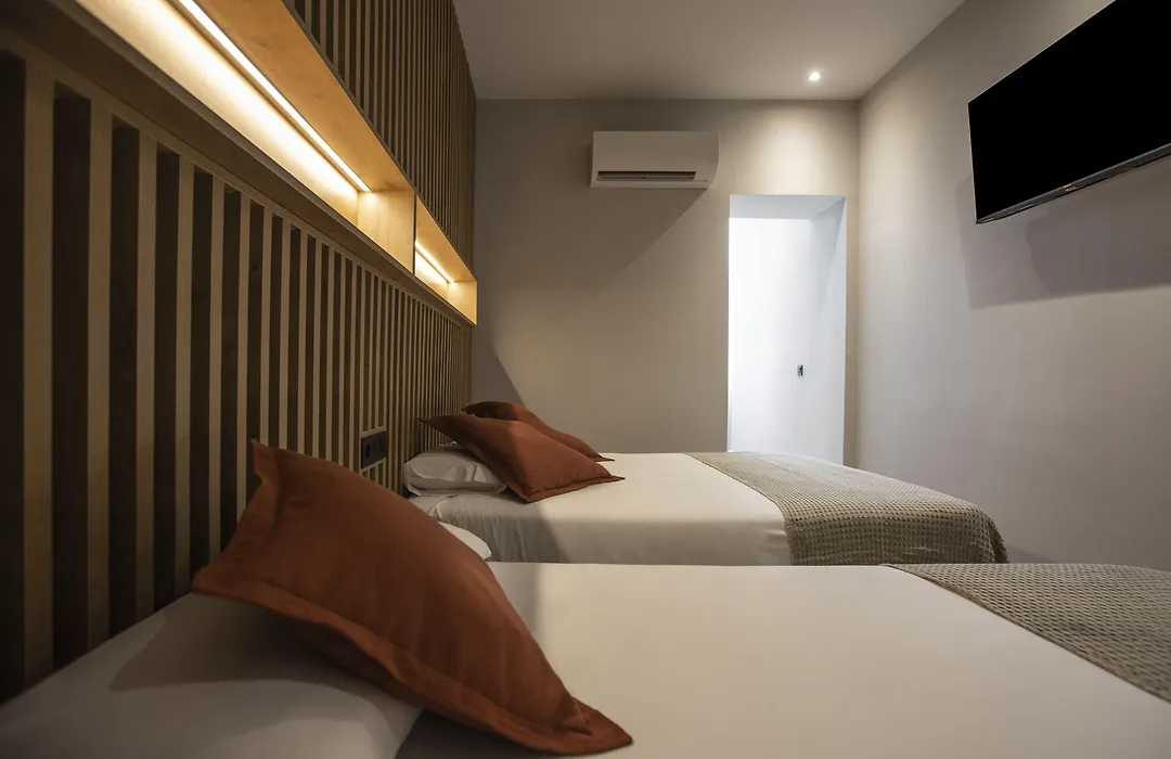 Fontanella By Bcn Urban Rooms-1