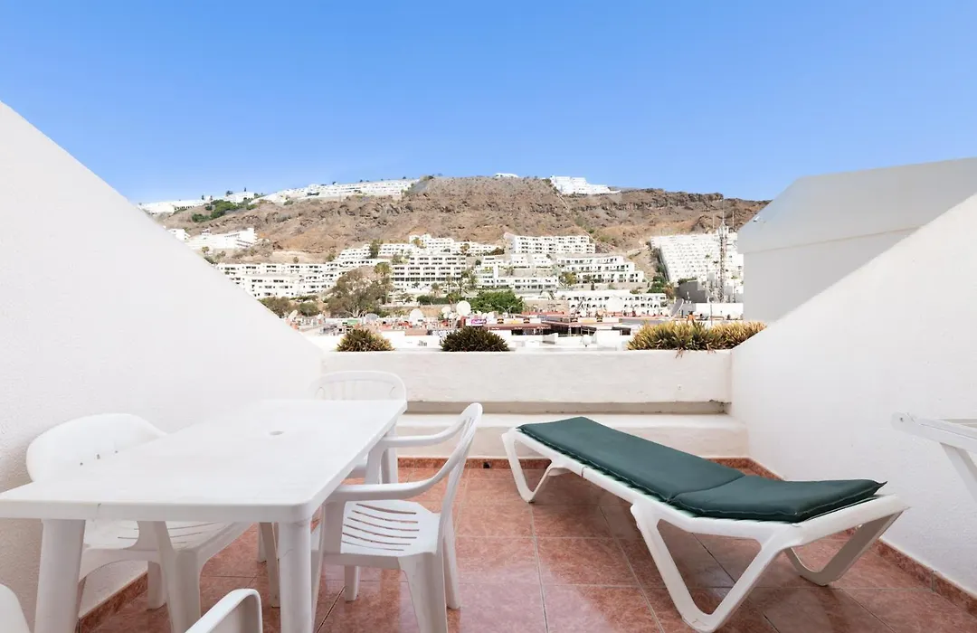 Ura Hotels Apartamentos Montecarlo-1