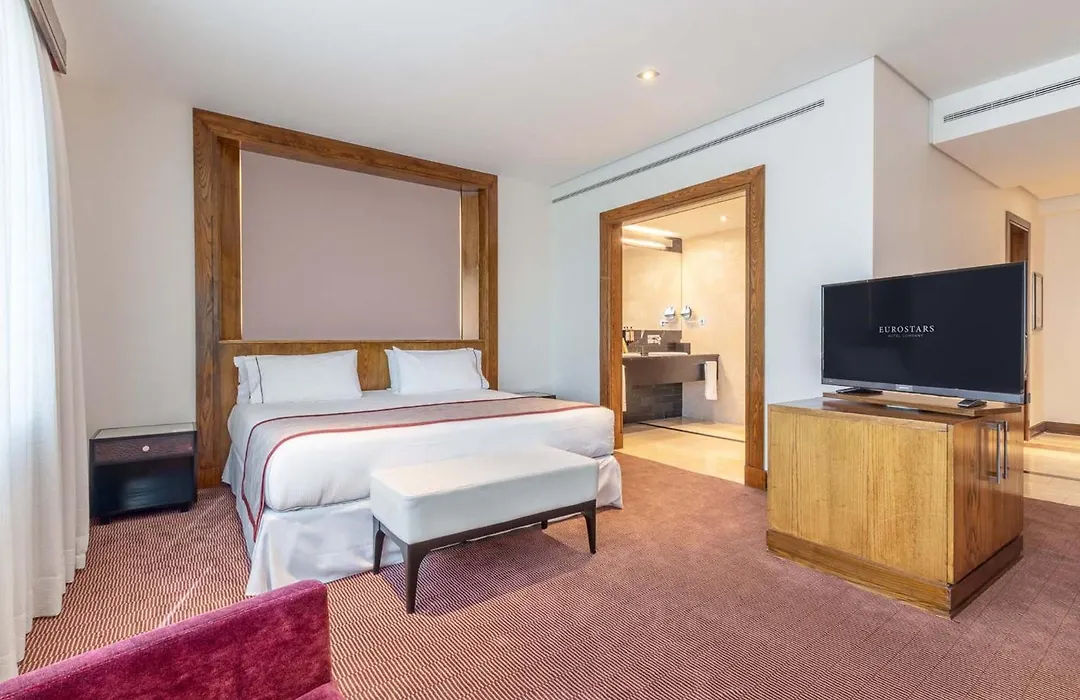 Eurostars Suites Mirasierra-1