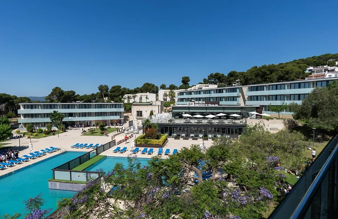 Aparthotel Comtat Sant Jordi-1
