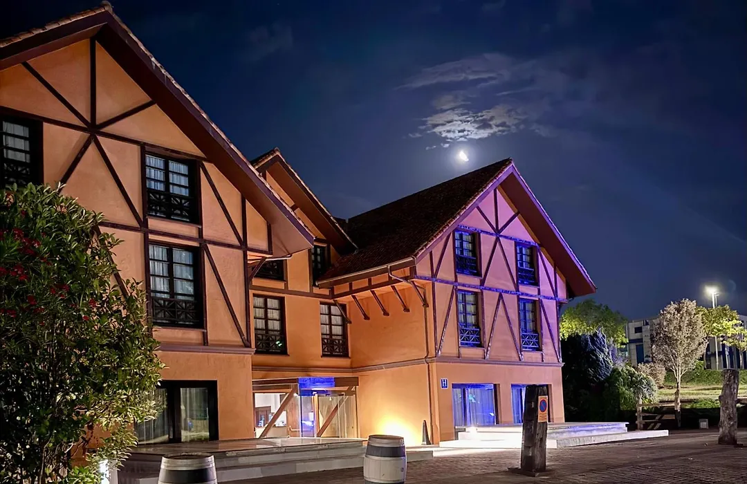 Hotel The Park Derio-1
